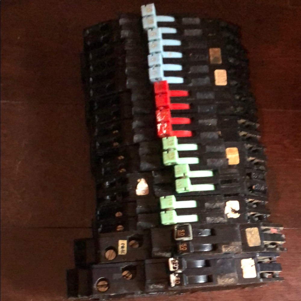 Zinsco R38/R38-AL Circuit Breakers